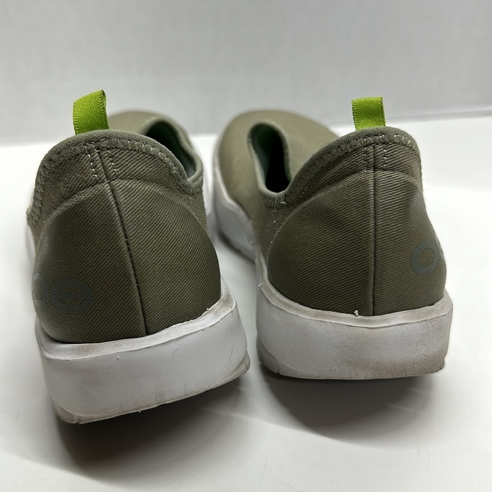 Oofos Oomg eeZee Slip On Sneaker Canvas Shoes Olive Green White Women's Size 8 - Picture 6 of 9